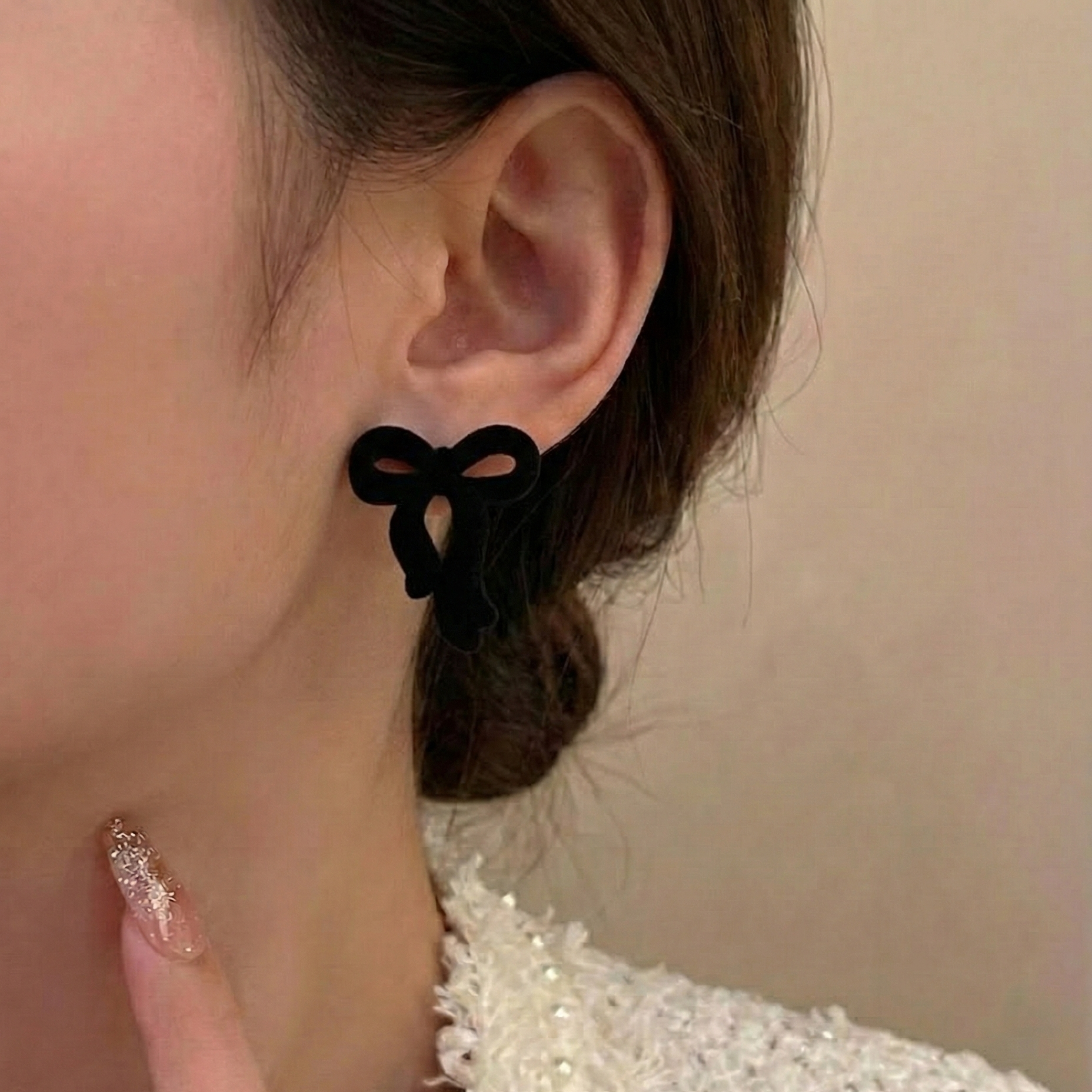 NoirBoe Studs Earrings