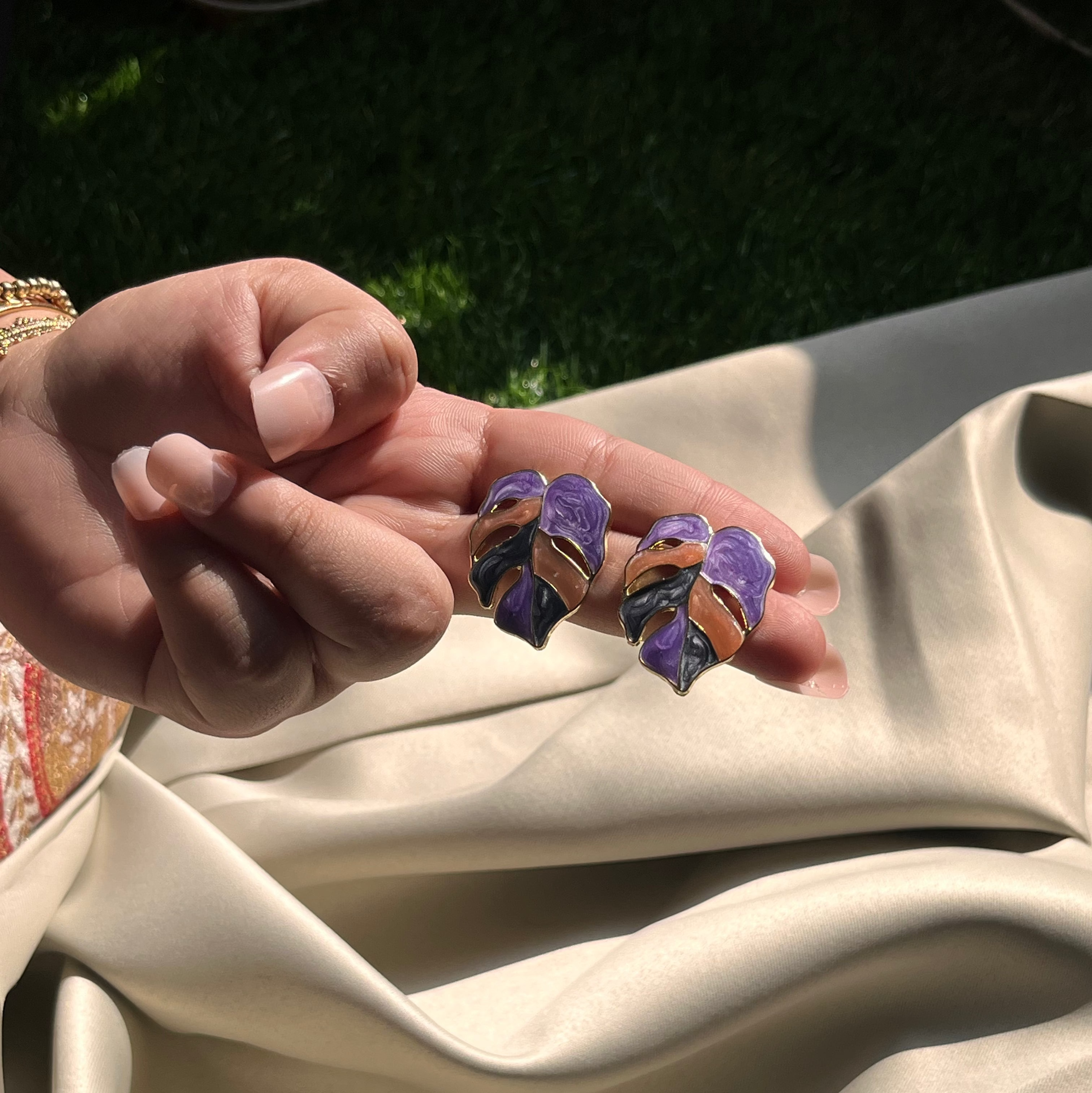 Enamora Leaf Drops Earrings