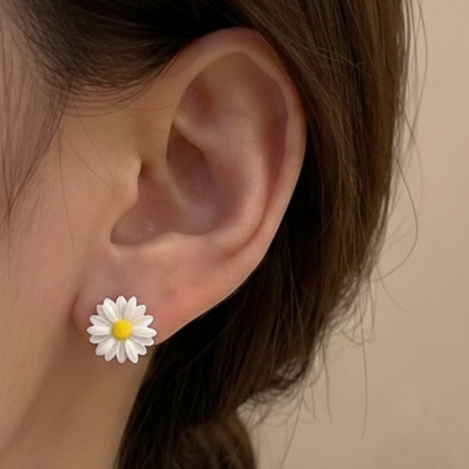 Sunny Daisy Studs Earrings