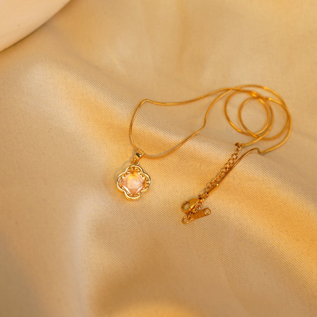 BlushBlume Women Pendant