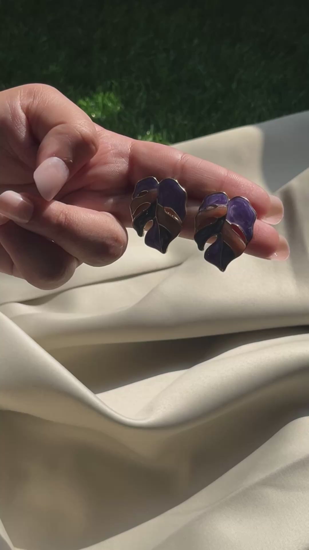 Enamora Leaf Drops Earrings