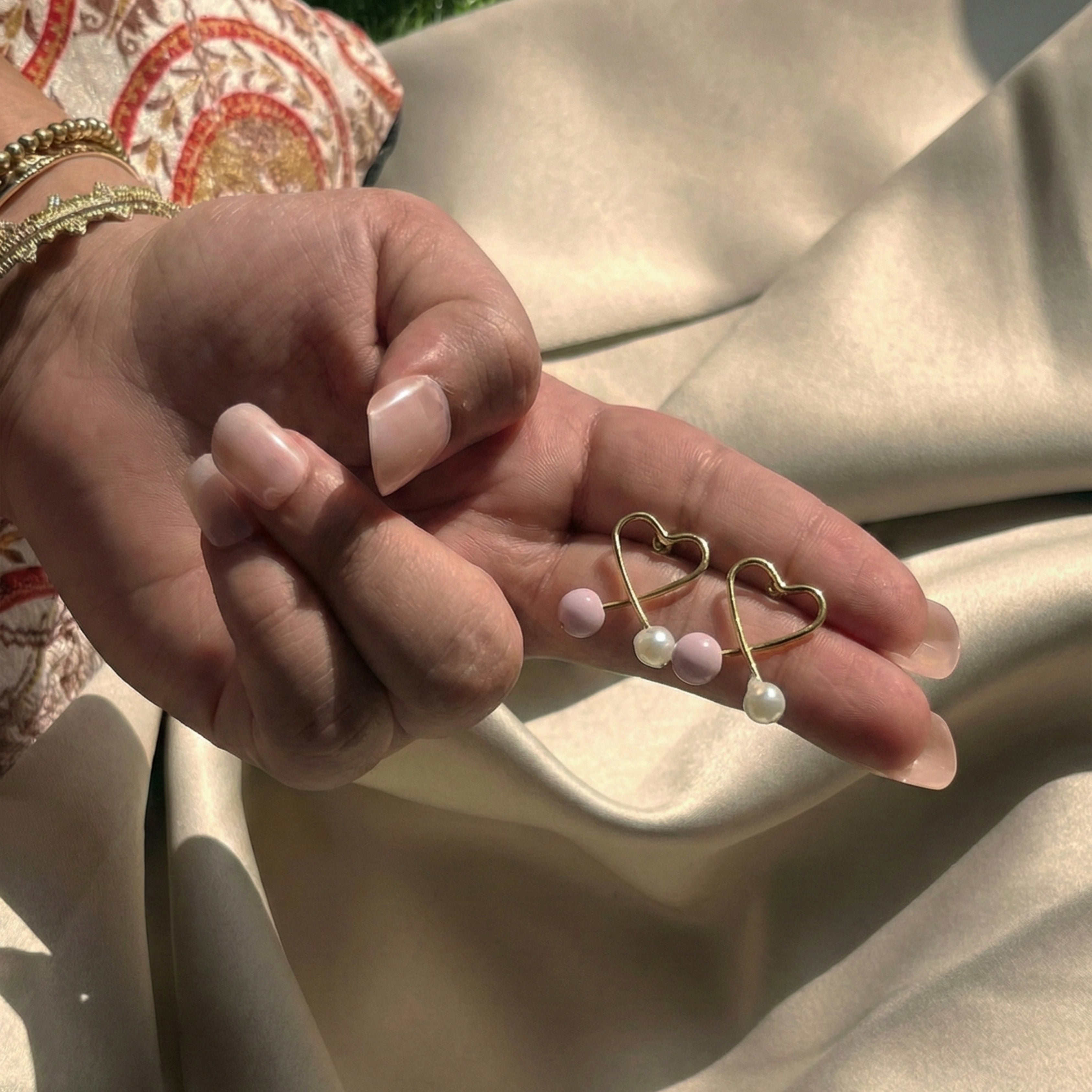 Twin Hearts Valentine Box Combo Set (14 Items)